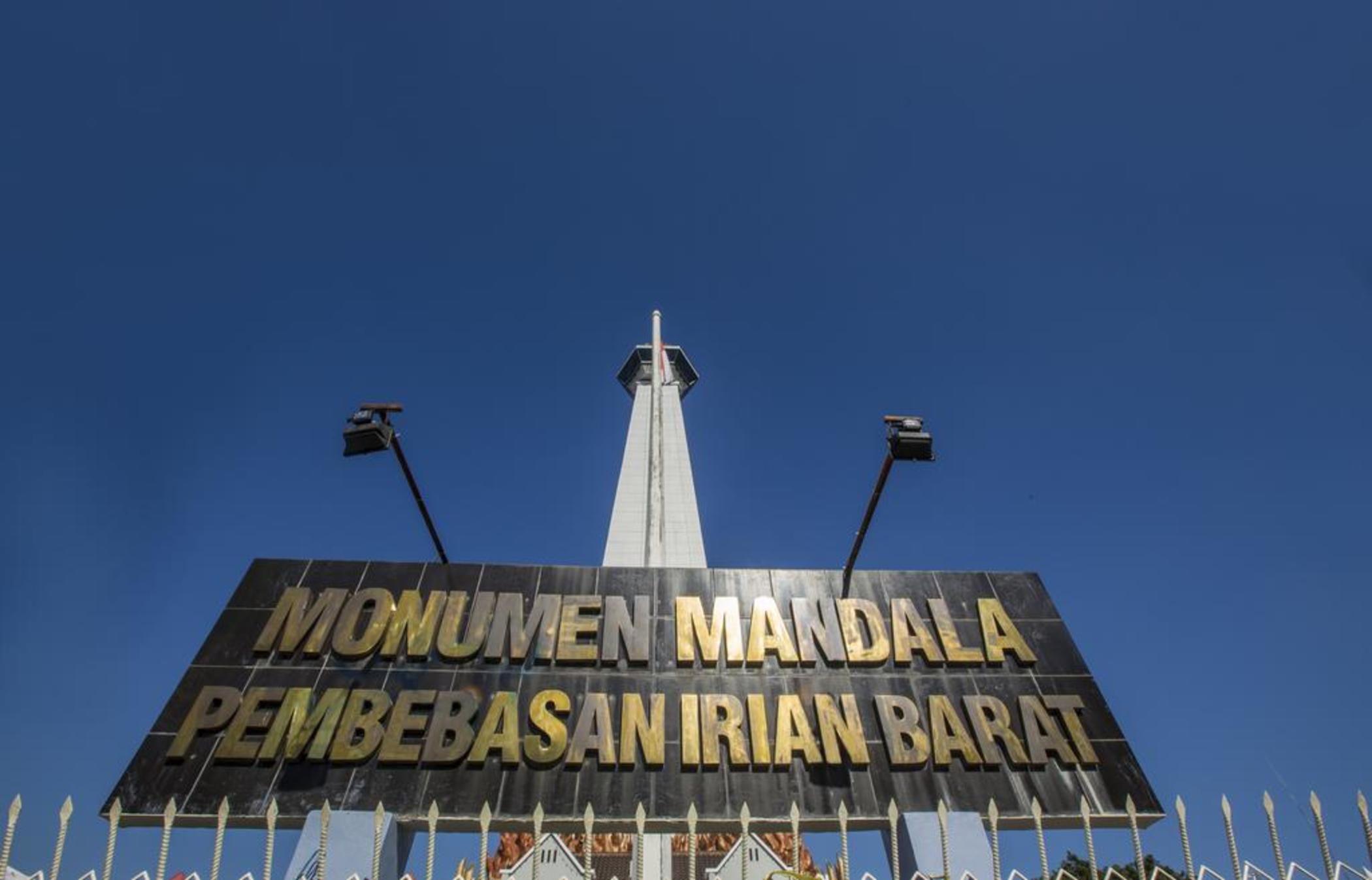 Amaris Hotel Hertasning Makassar Exterior foto