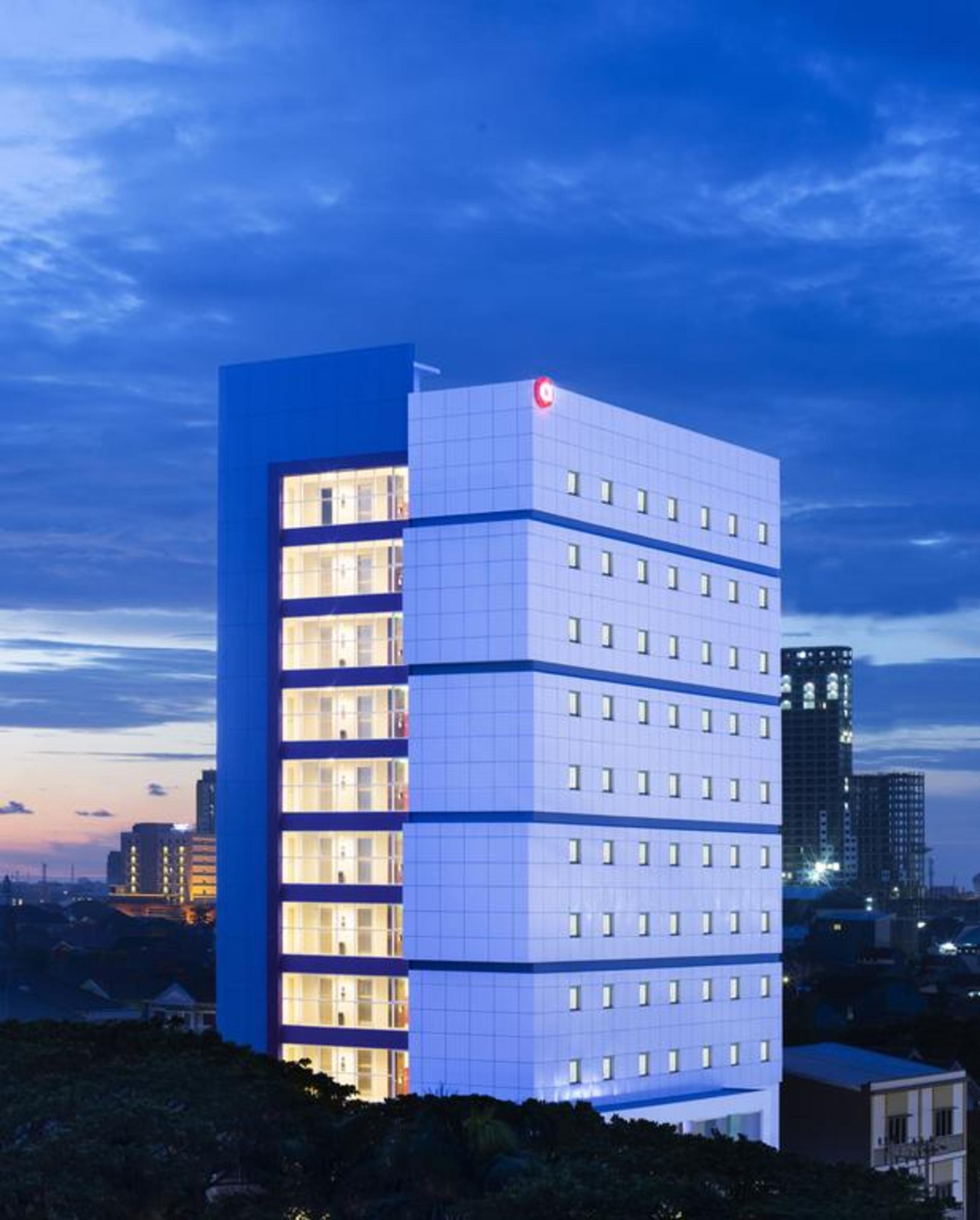 Amaris Hotel Hertasning Makassar Exterior foto